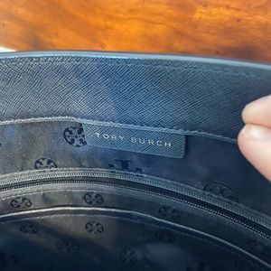 Tory Burch Saffiano Tote Bag & matching wallet